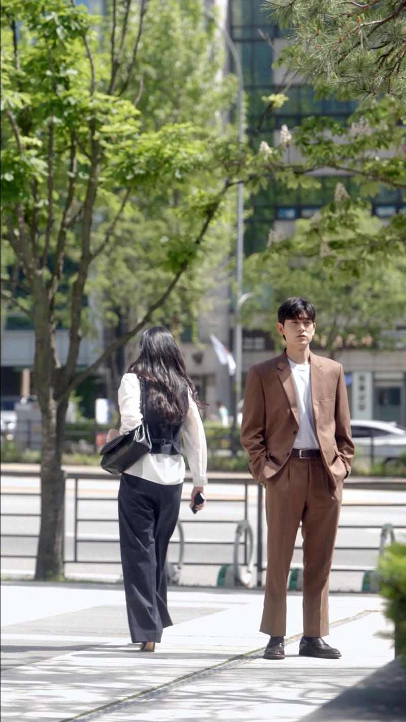 I'm Calling Off the Engagement  with the Male Lead_image2