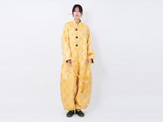 An item that embraces Hanbok pants and jeogori together.