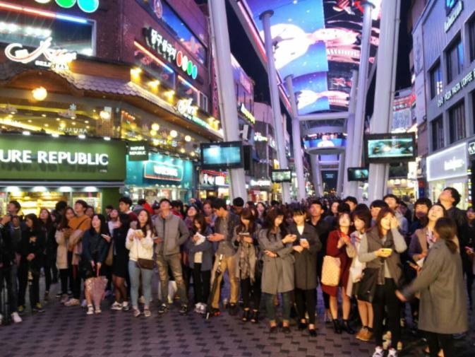 Street  Live streaming for Follow me